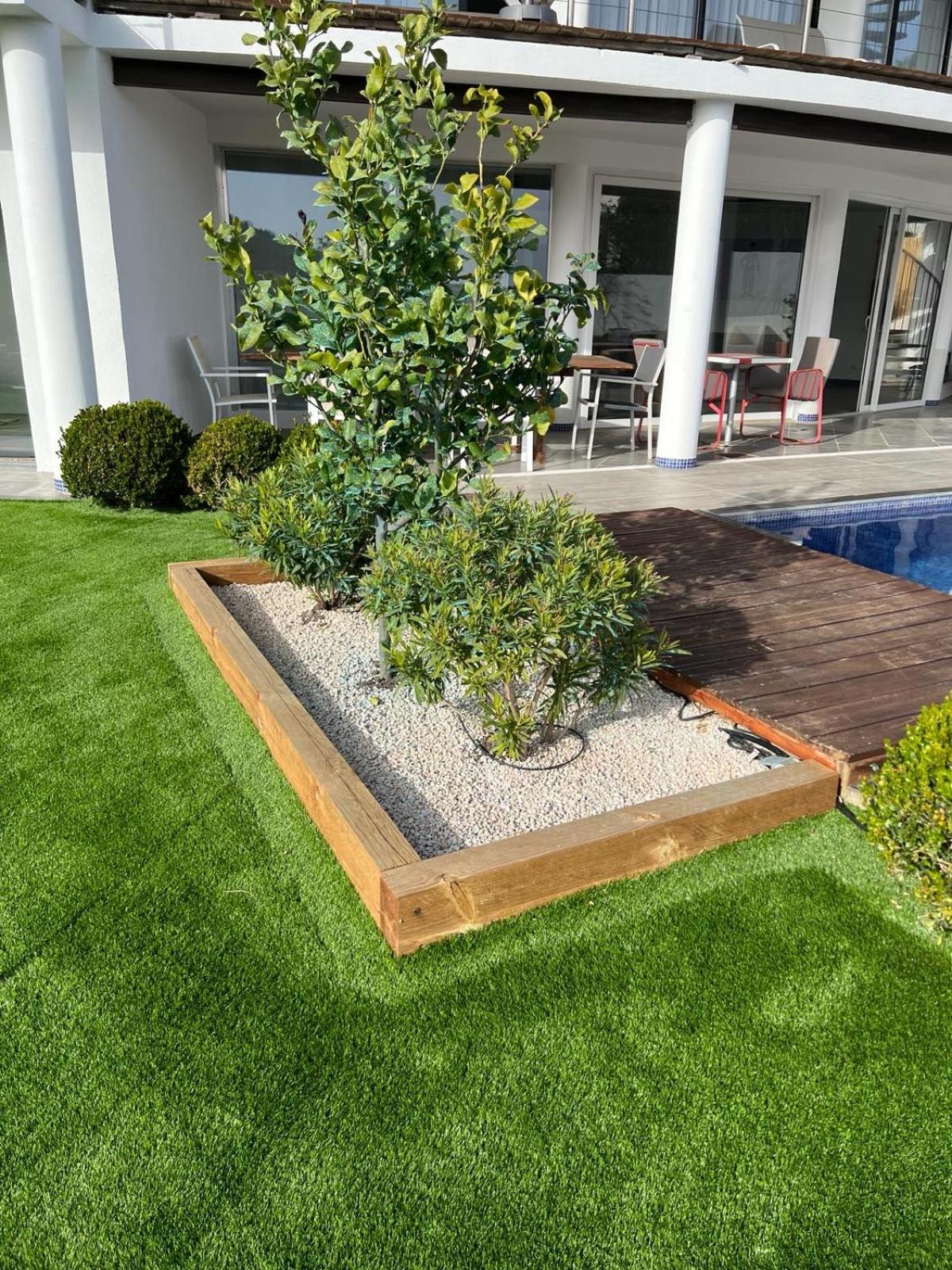 Grande 350 M2, Piscine Chauffee Vue Et Collines, Sur Mer, 10 Personnes Villa *