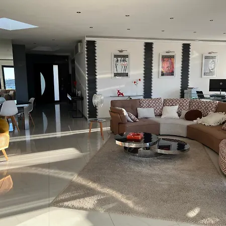 Grande Villa 350 M2, Piscine Chauffee Vue Mer Et Collines, Cavalaire Sur Mer, 10 Personnes Exterior photo