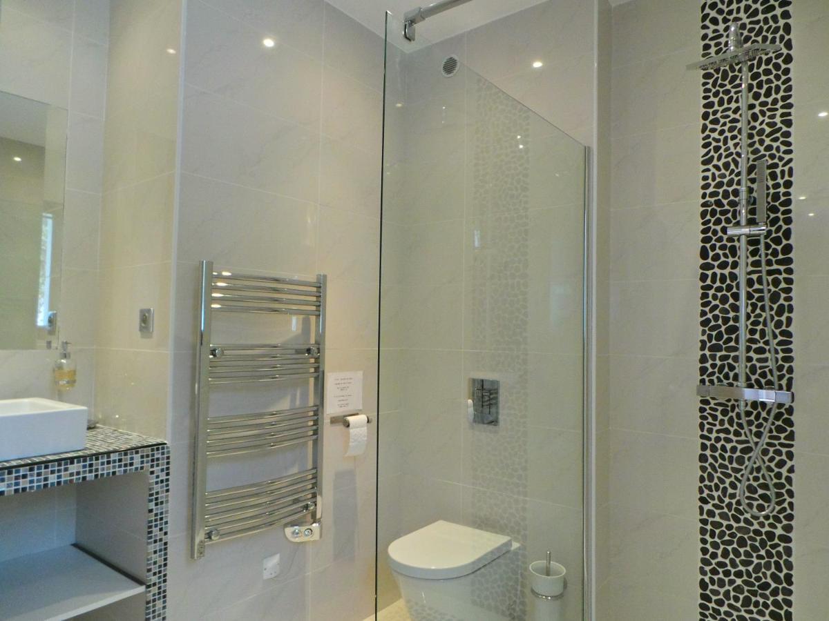 Villa Grande 350 M2, Piscine Chauffee Vue Et Collines, Sur Mer, 10 Personnes