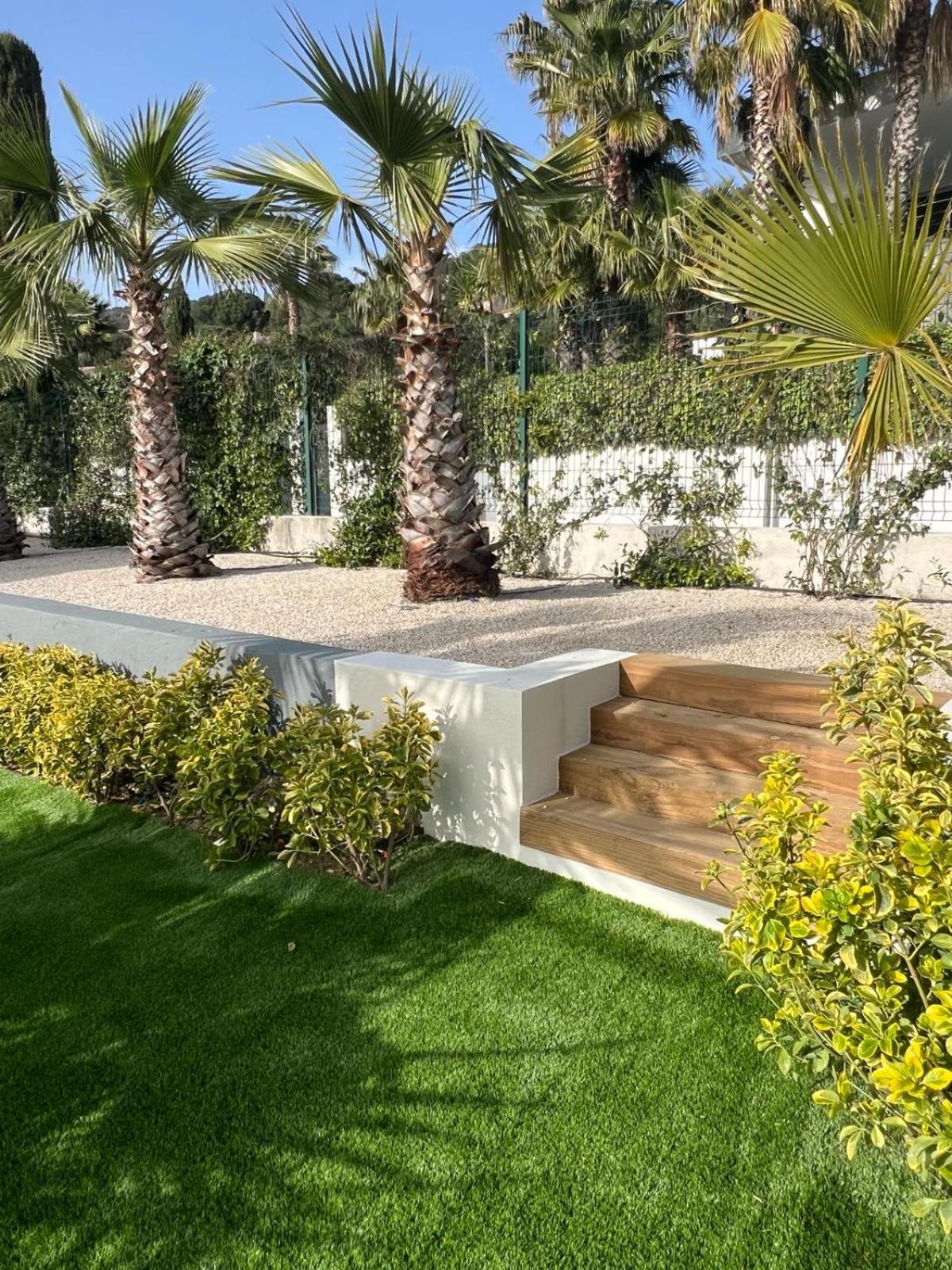 Grande 350 M2, Piscine Chauffee Vue Et Collines, Sur Mer, 10 Personnes