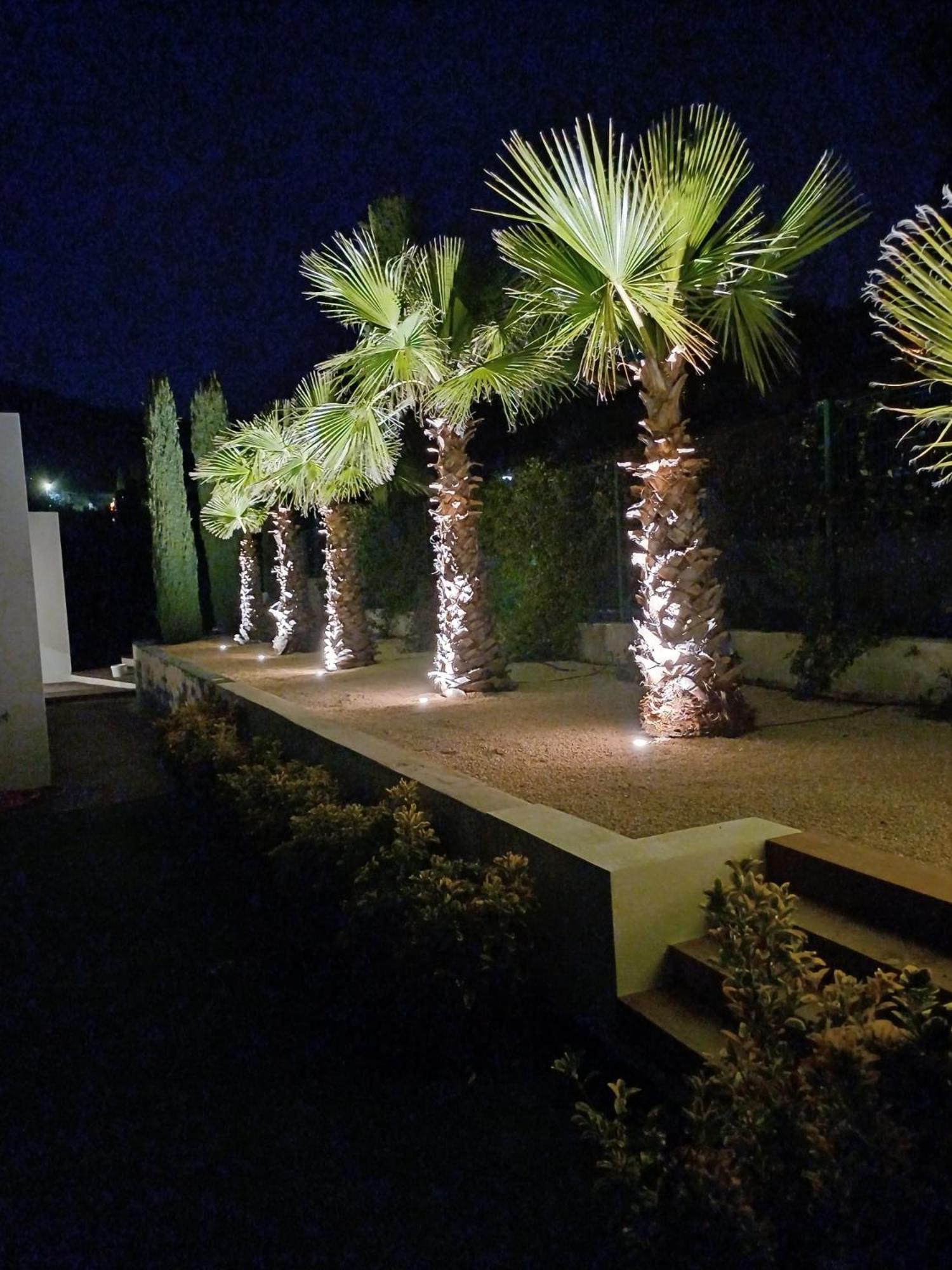 Grande 350 M2, Piscine Chauffee Vue Et Collines, Sur Mer, 10 Personnes